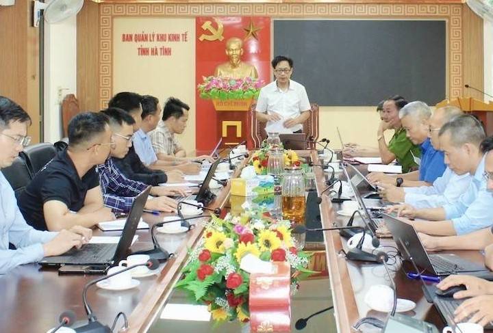 Hà Tĩnh làm việc với các nhà đầu tư về đề xuất lắp đặt hệ thống điện mặt trời tại các nhà máy trong Khu kinh tế Vũng Áng