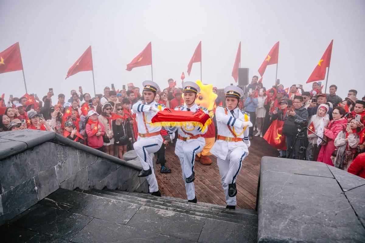 Lễ Thượng trên đỉnh Fansipan.