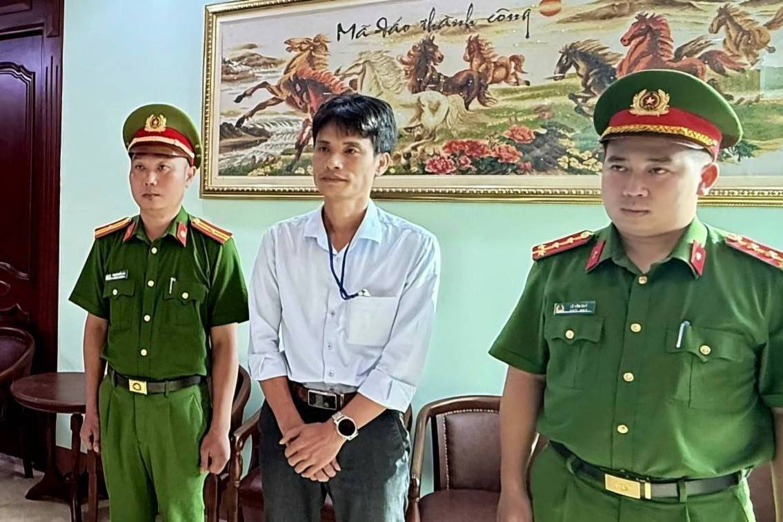 Công an Đắk Lắk bắt một giám đốc doanh nghiệp bán hơn 250 tấn phân bón giả