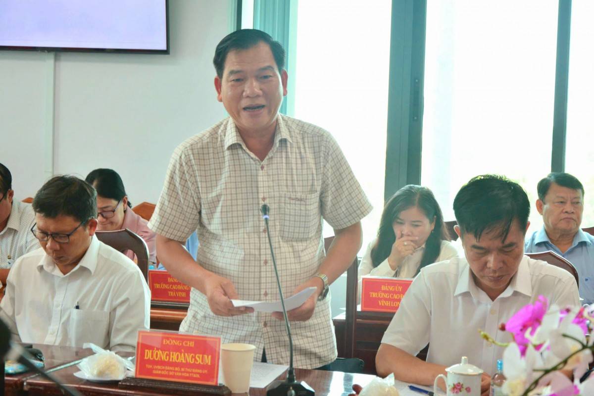 Giám đốc Sở Văn hóa, Thể thao và Du lịch ông Dương Hoàng Sum c