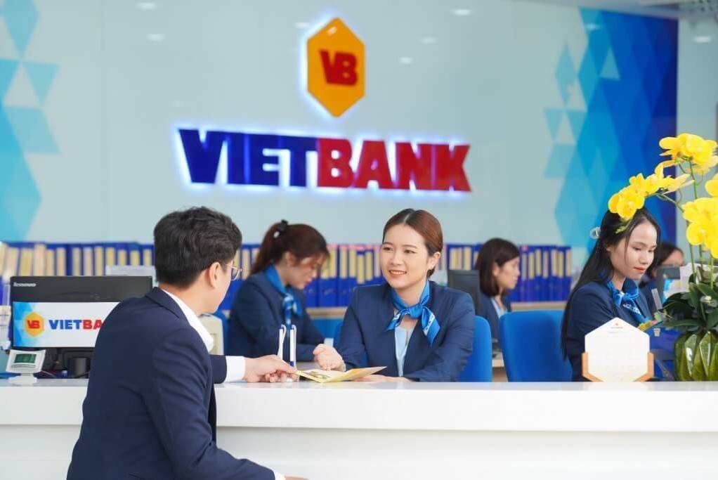 Vietbank tái cấu trúc lãnh đạo, tăng vốn mạnh trước thềm niêm yết trên HOSE