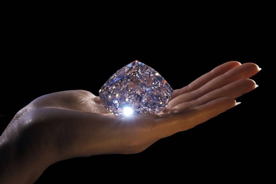 Sự thật phía sau giá kim cương nhân tạo: Vì sao không hề khan hiếm nhưng vẫn rất đắt đỏ?