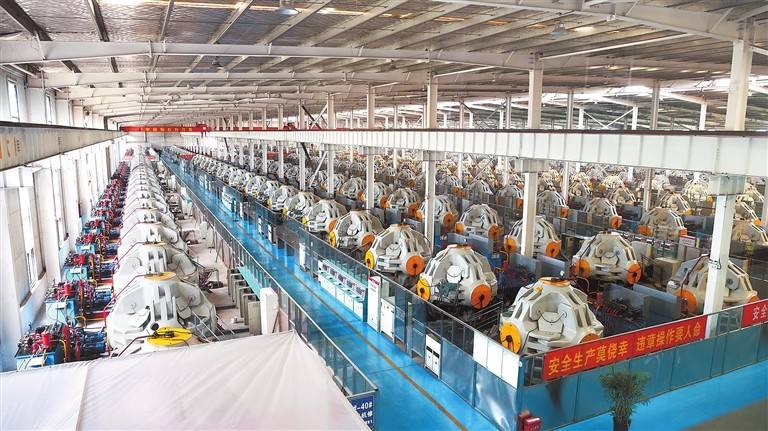 Dây chuyền sản xuất kim cương tại Công ty Kim cương Liliang ở huyện Chiết Thành, tỉnh Hà Nam, Trung Quốc (Ảnh: henan.gov.cn)
