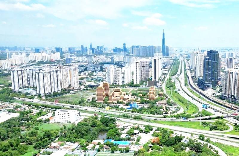 TP. Hồ Chí Minh: Áp lực 