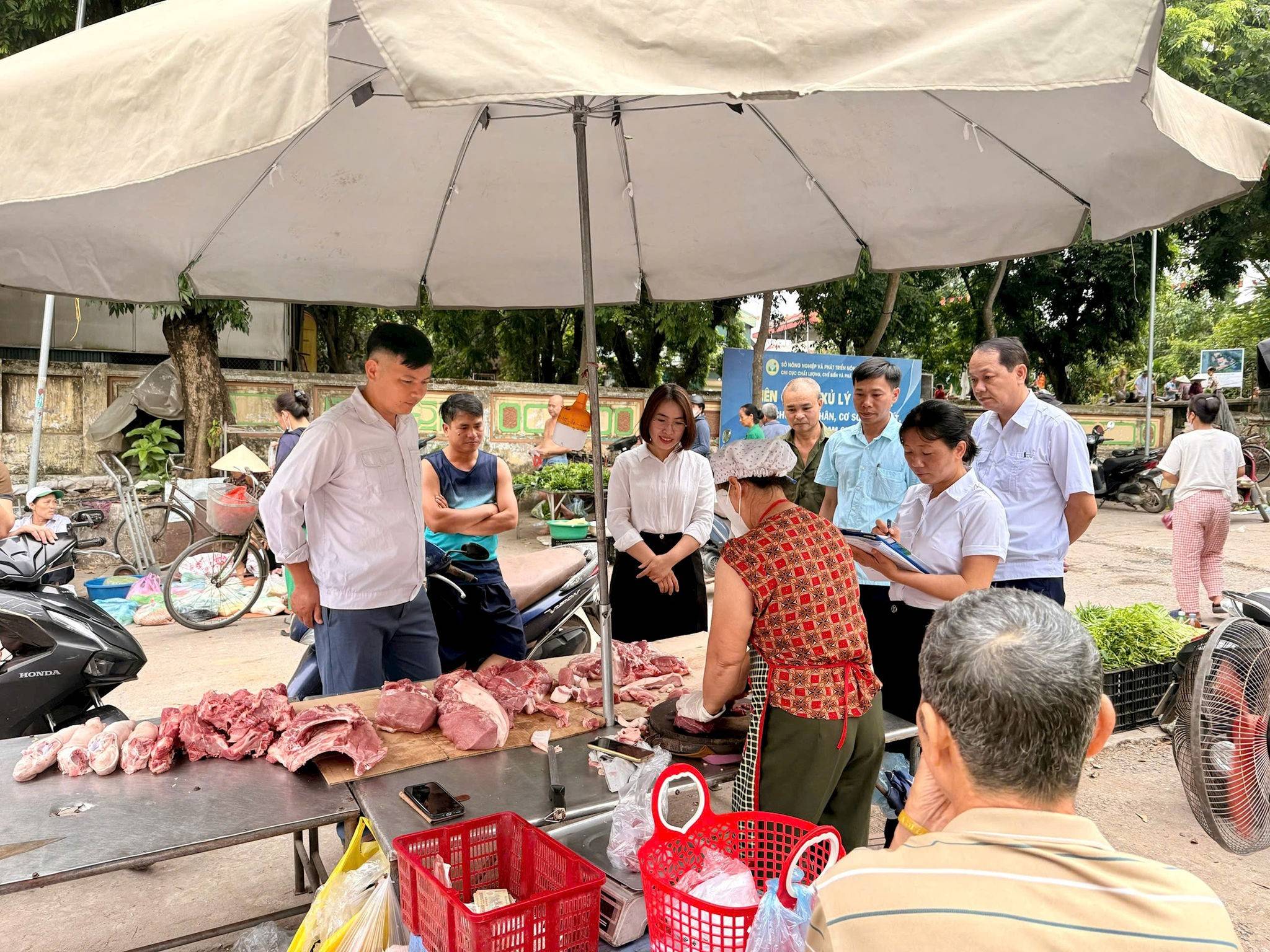 Hà Nội mạnh tay chấn chỉnh hoạt động giết mổ và kinh doanh động vật