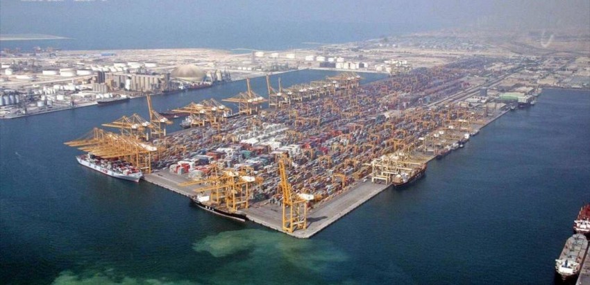 Bến cảng mới của Dubai (UAE) sẽ thay thế một phần cho cảng biển Jebel Ali và eo biển Hormuz trong bối cảnh hiện nay