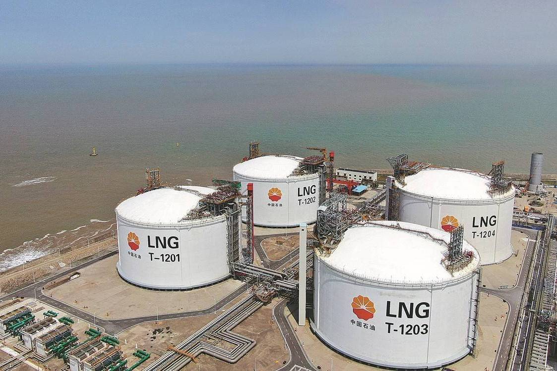 OPEC hạ triển vọng thị trường dầu mỏ toàn cầu năm 2026