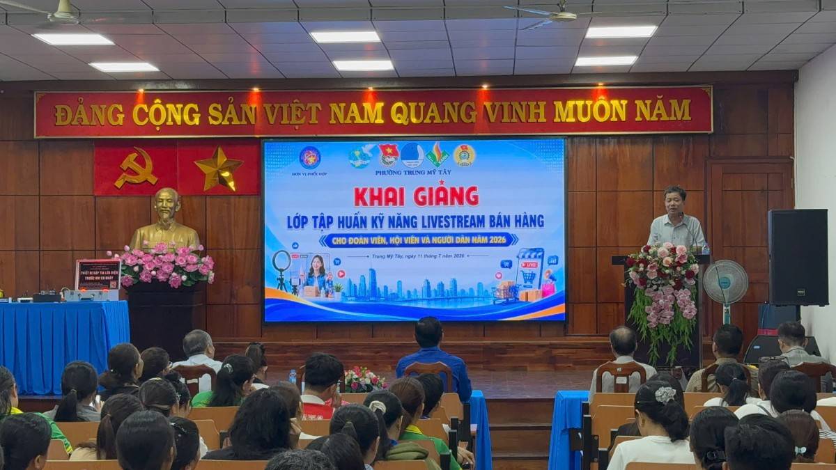 TP.Hồ Chí Minh: Thanh niên, người dân phường Trung Mỹ Tây được tập huấn kỹ năng livestream bán hàng, thúc đẩy chuyển đổi số cộng đồng
