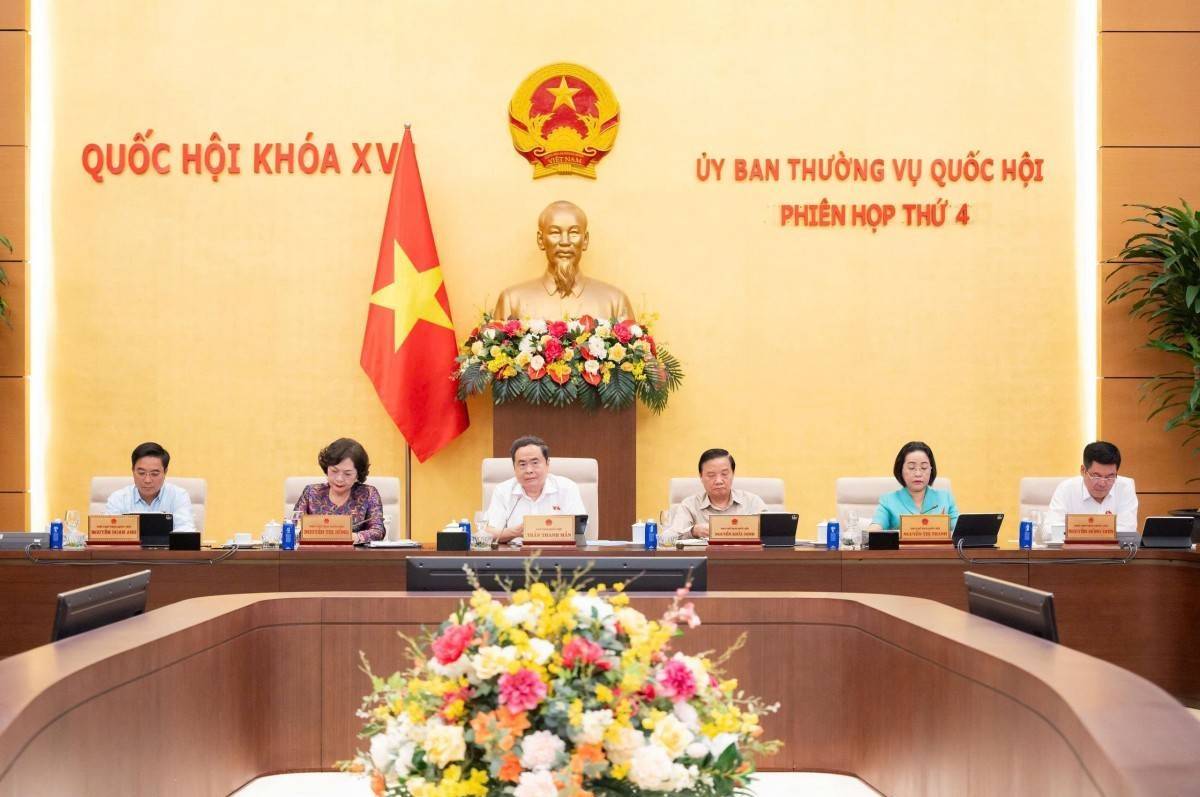 Sửa 3 luật ngân hàng để khơi thông vốn và siết phòng chống rửa tiền