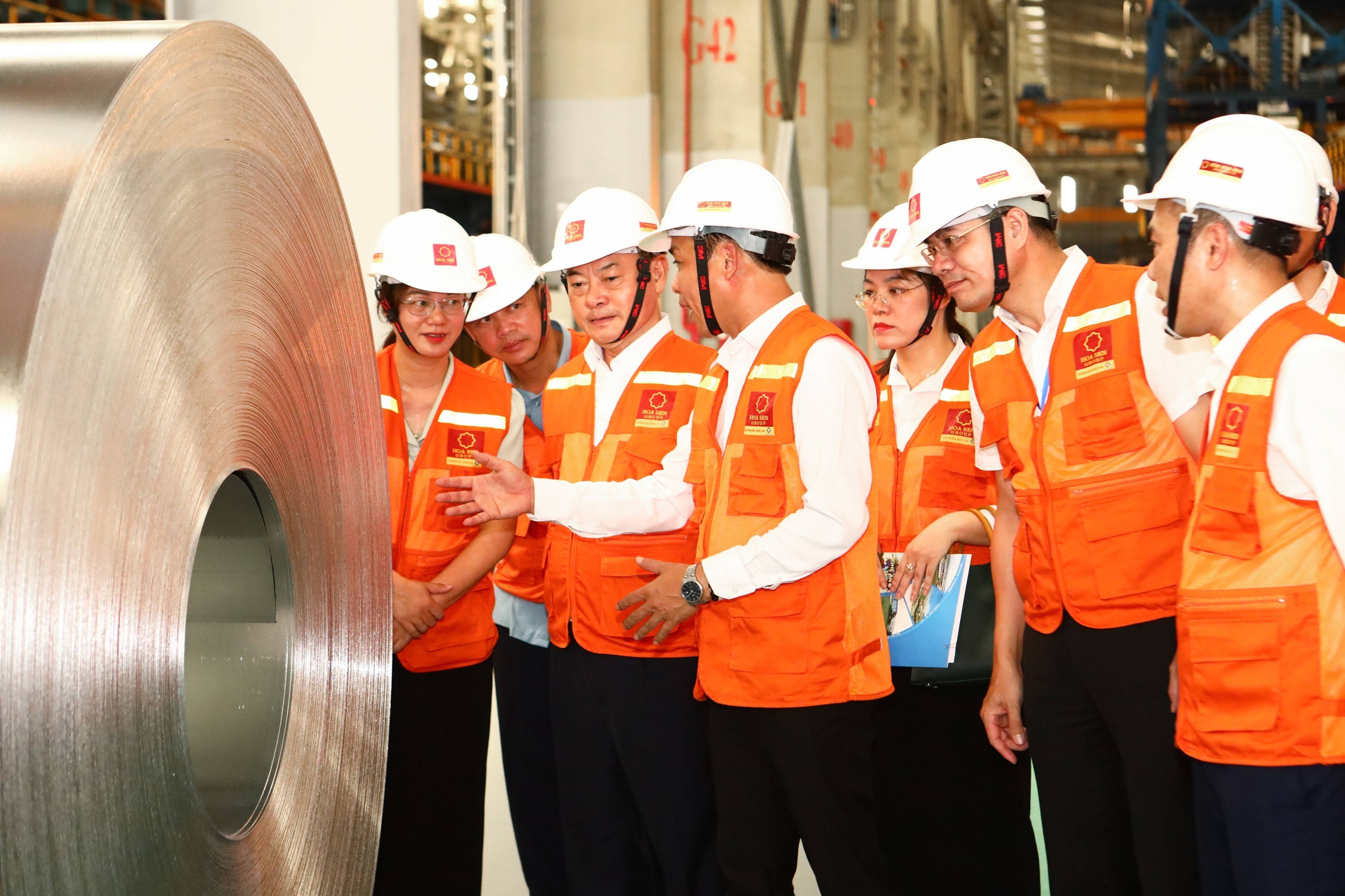 Tập đoàn Hoa Sen vượt kế hoạch lợi nhuận năm sau 9 tháng niên độ 2025 - 2026
