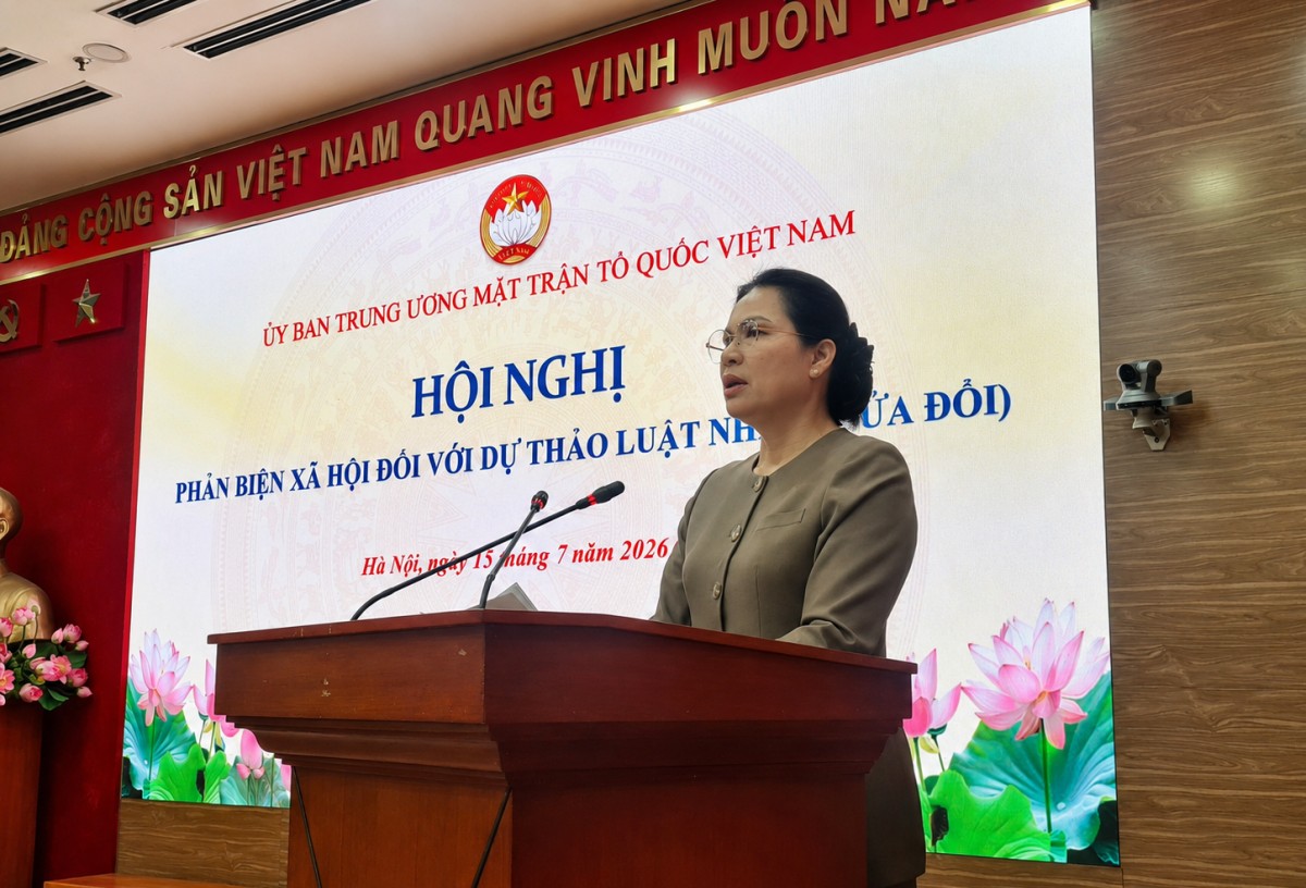 Phó Chủ tịch - Tổng Thư ký Ủy ban Trung ương Mặt trận Tổ quốc Việt Nam Hà Thị Nga: Cần đổi mới tư duy Luật Nhà ở