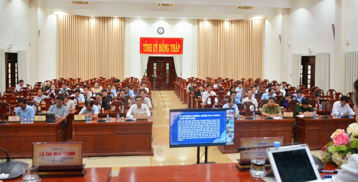 Hội nghị được kết nối trực tuyến đến 102 xã, phường trên địa bàn tỉnh.