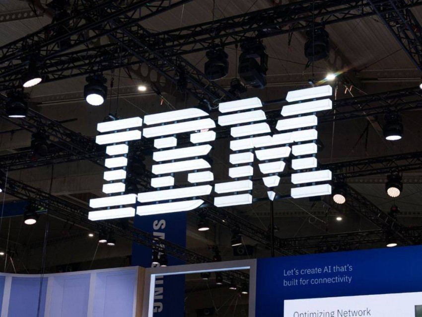 Cổ phiếu IBM lao dốc mạnh nhất hơn 50 năm sau cảnh báo lợi nhuận