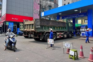 Hà Nội xây kịch bản bảo đảm nguồn cung xăng dầu, sẵn sàng bán theo hạn mức khi cần thiết