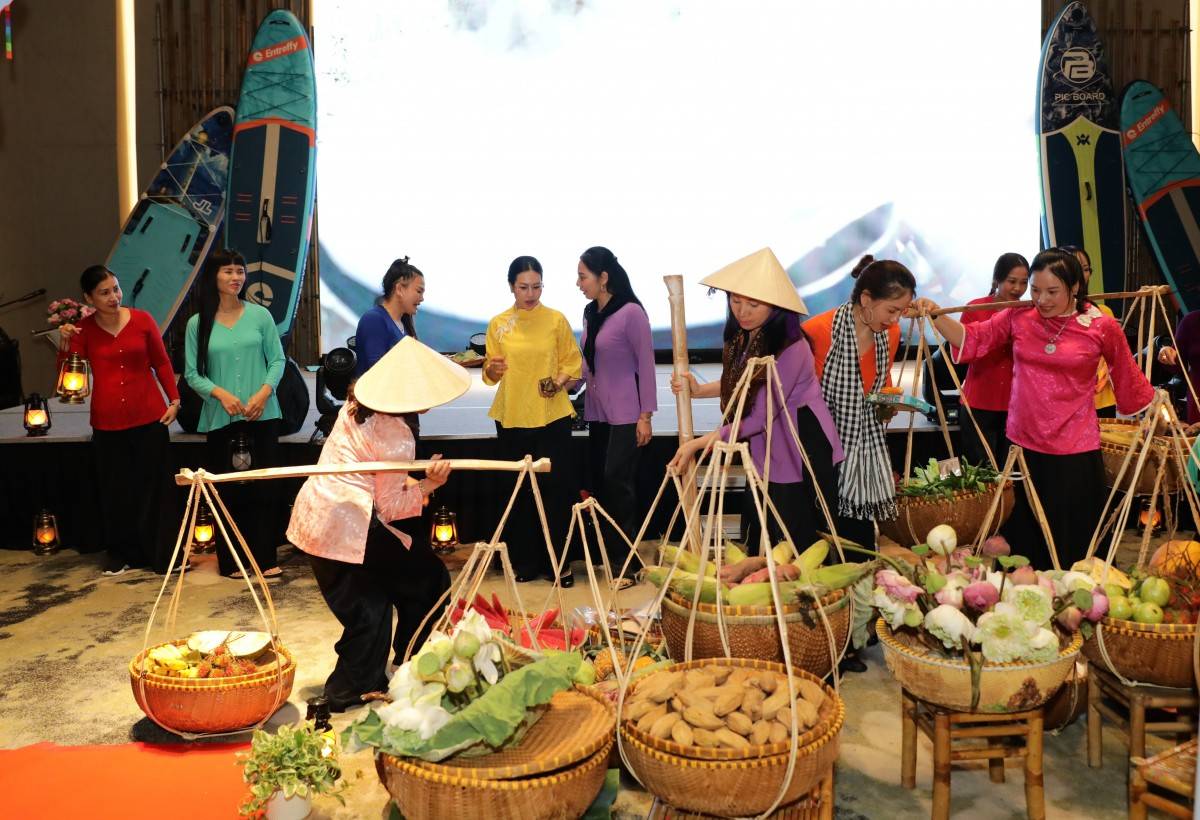 Lễ hội Tận hưởng Đà Nẵng: Du lịch chạm văn hóa nền tảng?