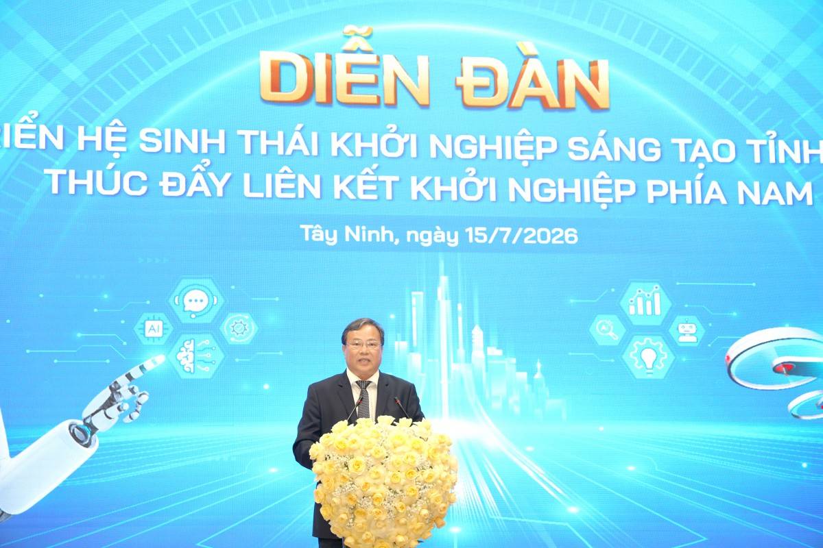 chủ tịch UBND tỉnh Tây Ninh phát biểu tại diễn đàn khởi nghiệp