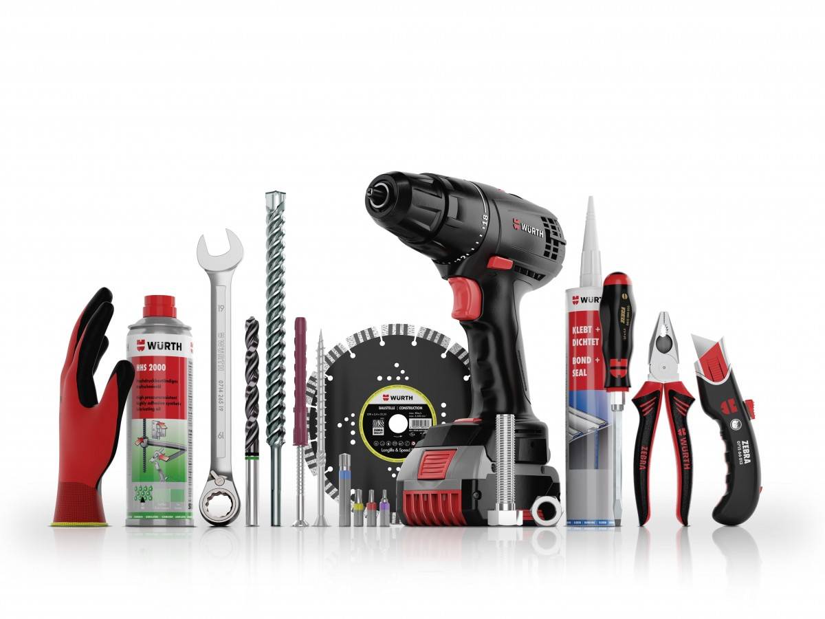 Điều ít được nhắc đến là Würth không đơn thuần bán sản phẩm mà xây dựng một trong những hệ thống logistics B2B hiệu quả nhất châu Âu. Hàng triệu mã sản phẩm luôn sẵn sàng tại các trung tâm phân phối, giúp khách hàng công nghiệp nhận hàng trong thời gian r