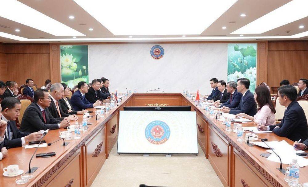 Việt Nam - Lào tăng cường hợp tác tài chính, thúc đẩy phát triển nông nghiệp bền vững