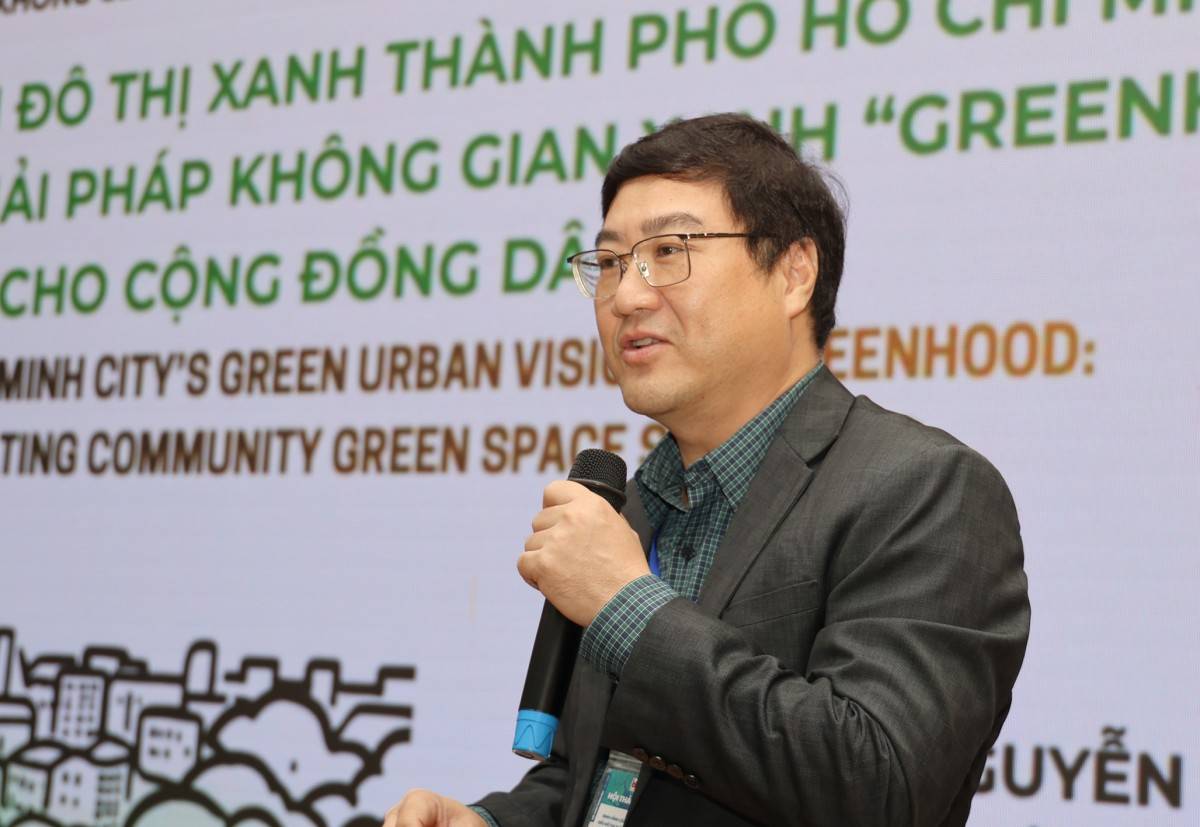 KTS Nguyễn Thu Phong trình bày tham luận tại Smart Green Living Week 2026