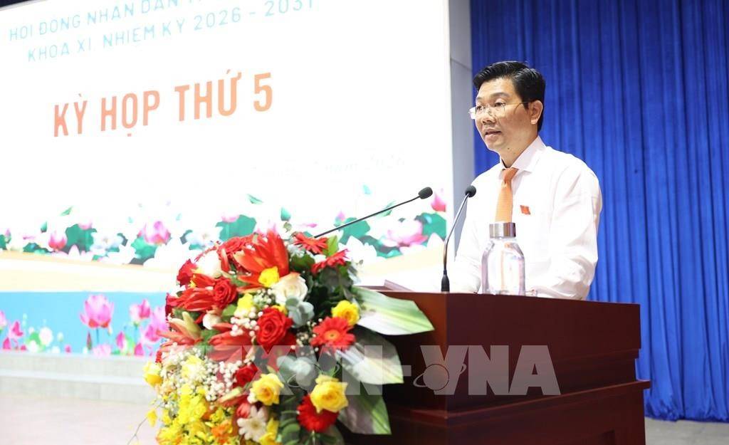 Phó Bí thư Thường trực Tỉnh ủy, Chủ tịch Hội đồng nhân dân tỉnh Tây Ninh Nguyễn Mạnh Hùng phát biểu tại kỳ họp
