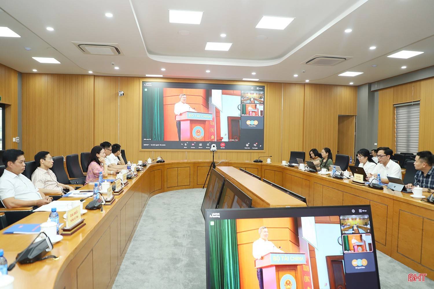Hà Tĩnh thu ngân sách đạt hơn 12.000 tỷ đồng, GRDP tăng 12,79% trong 6 tháng đầu năm