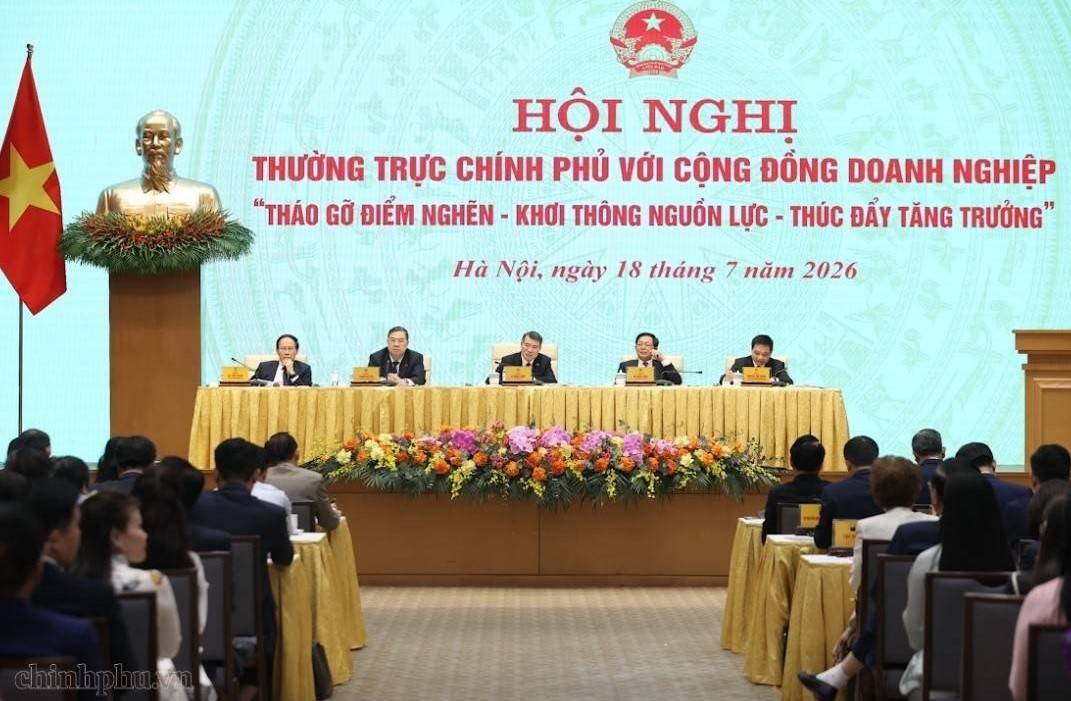 Thủ tướng Lê Minh Hưng: Gỡ vướng đến cùng để doanh nghiệp yên tâm đầu tư