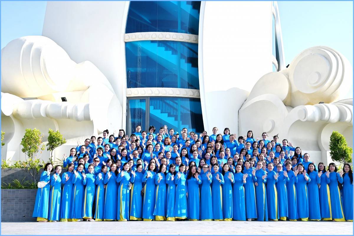 Chào Festival biển 2026 Lễ hội áo dài “Sắc màu của Biển” rực rỡ trên cung đường biển đẹp nhất Nha Trang