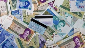 Kinh tế Iran chịu sức ép lớn khi đồng rial xuống mức thấp kỷ lục