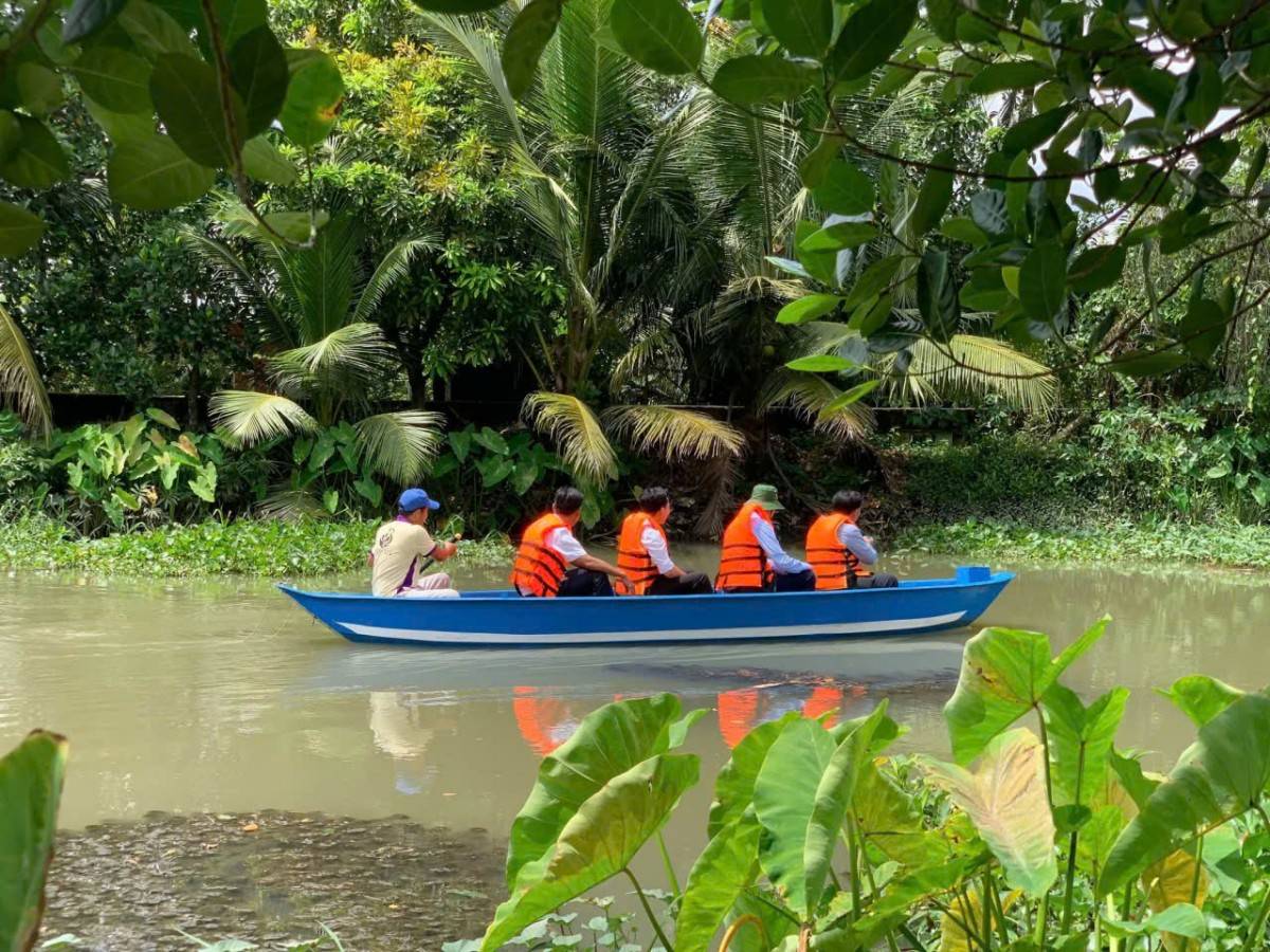 Khi Chủ tịch xã trong vai 