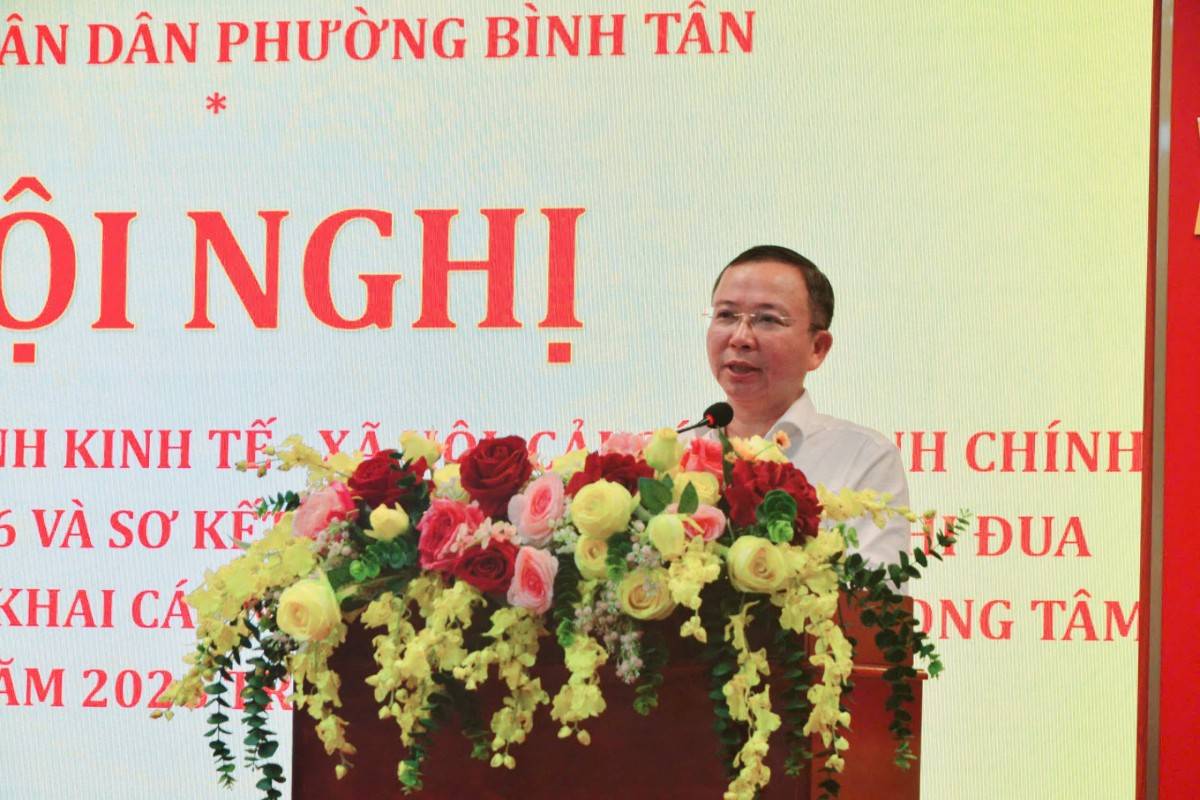 Ông Đặng Quốc Toàn, Phó trưởng ban Tổ chức Thành ủy TP.HCM, phát biểu tại hội nghị