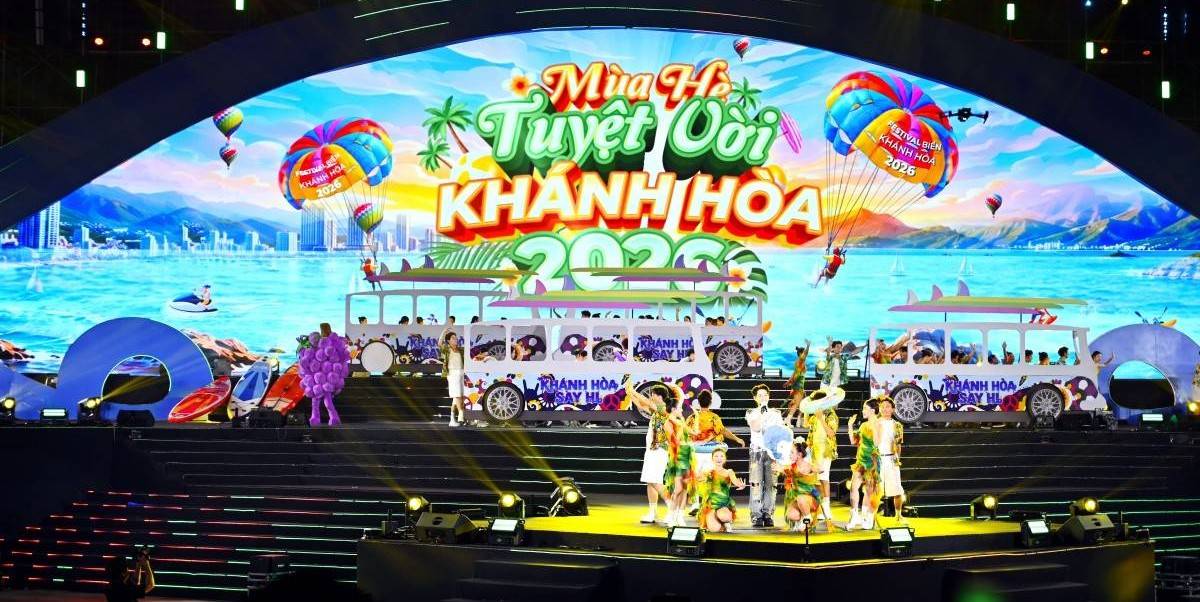 Festival biển Khánh Hòa 2026 thu hút gần 800.000 lượt khách thu về 1.300 tỷ đồng