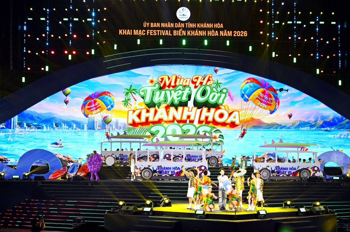 Festival biển Khánh Hòa 2026 thu hút gần 800.000 lượt khách thu về 1.300 tỷ đồng Festival biển Khánh Hòa 2026 thu hút gần 800.000 lượt khách thu về 1.300 tỷ đồng