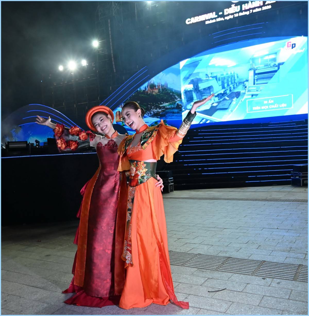 Festival biển Khánh Hòa 2026 thu hút gần 800.000 lượt khách thu về 1.300 tỷ đồng