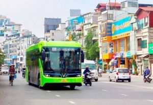 Hà Nội xây lộ trình hạn chế xe cá nhân vào trung tâm khi đủ điều kiện