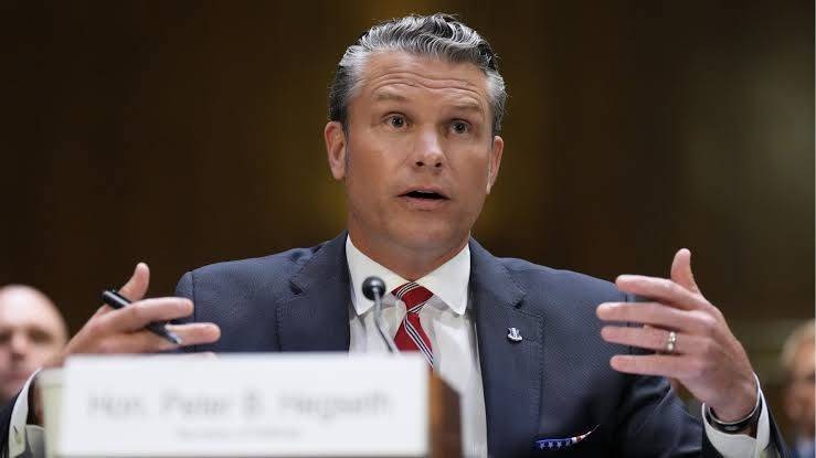 Bộ trưởng Quốc phòng Mỹ Pete Hegseth trong phiên điều trần của Thượng viện nước này về cuộc chiến tại Iran