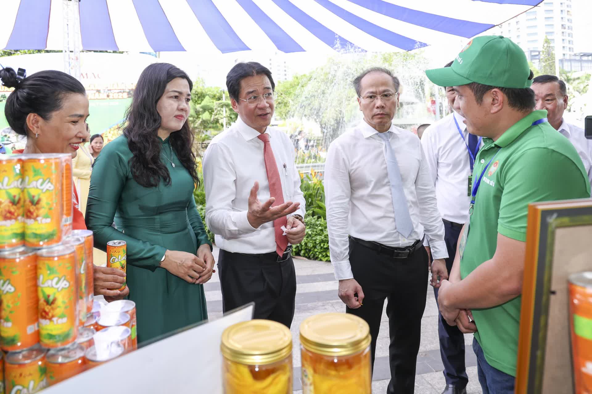 Tuần lễ nông sản và sản phẩm OCOP Khánh Hòa năm 2026 tổng doanh thu đạt gần 4 tỷ đồng