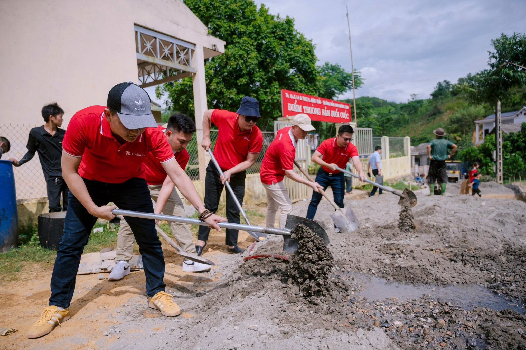 SeABank vun đắp từ những điều giản dị đến mùa hè yêu thương
