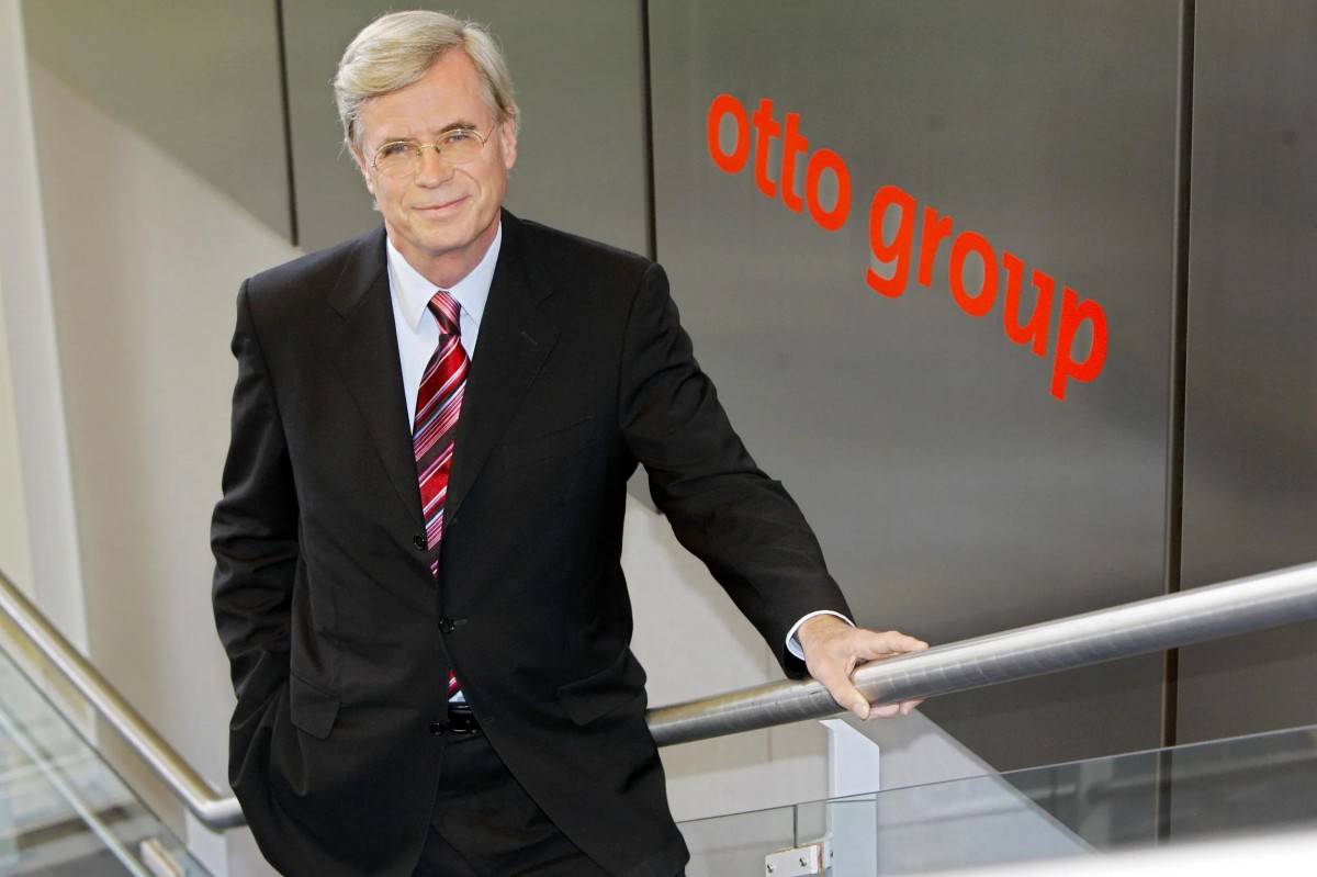 Michael Otto, Chủ tịch kiêm cựu CEO Otto Group, là người đưa doanh nghiệp bán hàng qua catalog của gia đình chuyển mình thành một trong những tập đoàn thương mại điện tử và bán lẻ lớn nhất châu Âu