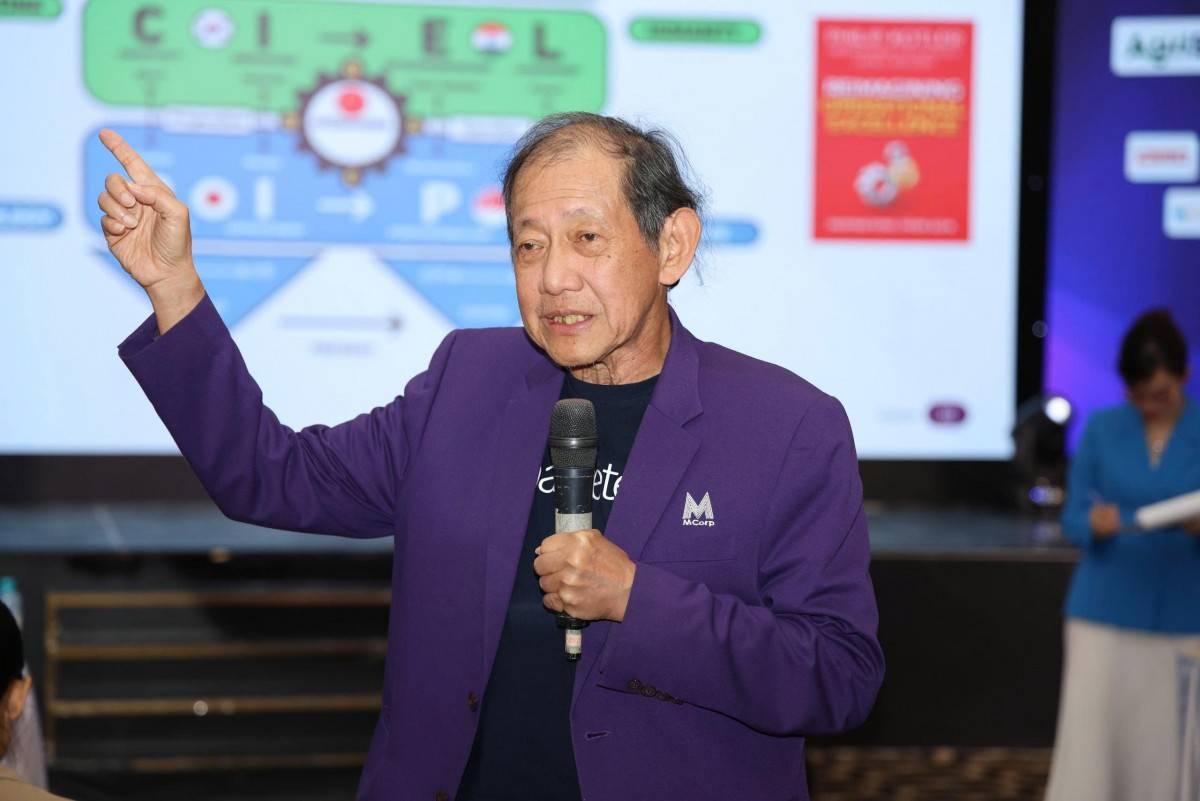 ông Hermawan Kartajaya – Nhà sáng lập kiêm Chủ tịch MCorp, Chủ tịch World Marketing Association