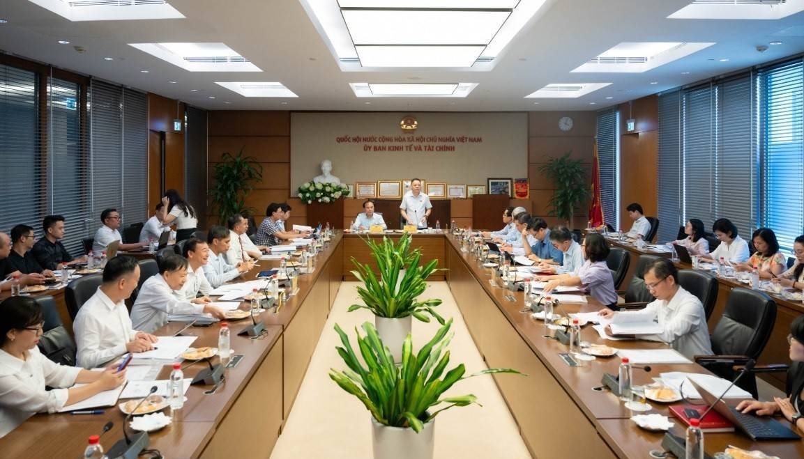 Luật Kinh doanh bất động sản: Phân cấp cho địa phương, giảm thủ tục cho doanh nghiệp