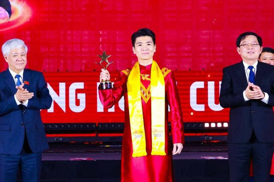 Phó Chủ tịch SHB Đỗ Quang Vinh tham gia Đoàn Chủ tịch Hội Doanh nhân trẻ Việt Nam