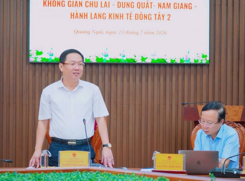 Phó Chủ tịch UBND tỉnh Nguyễn Công Hoàng phát biểu tại buổi làm việc