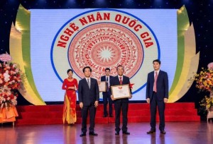 Nghệ nhân Huỳnh Tuấn Kiệt: Gửi tâm vào đá, trả nghĩa cho nghề