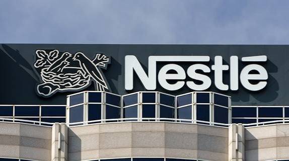 Nestle muốn “đổi tên” thành phần trên bao bì: Cuộc chiến mới quanh nỗi sợ thực phẩm chế biến quá mức