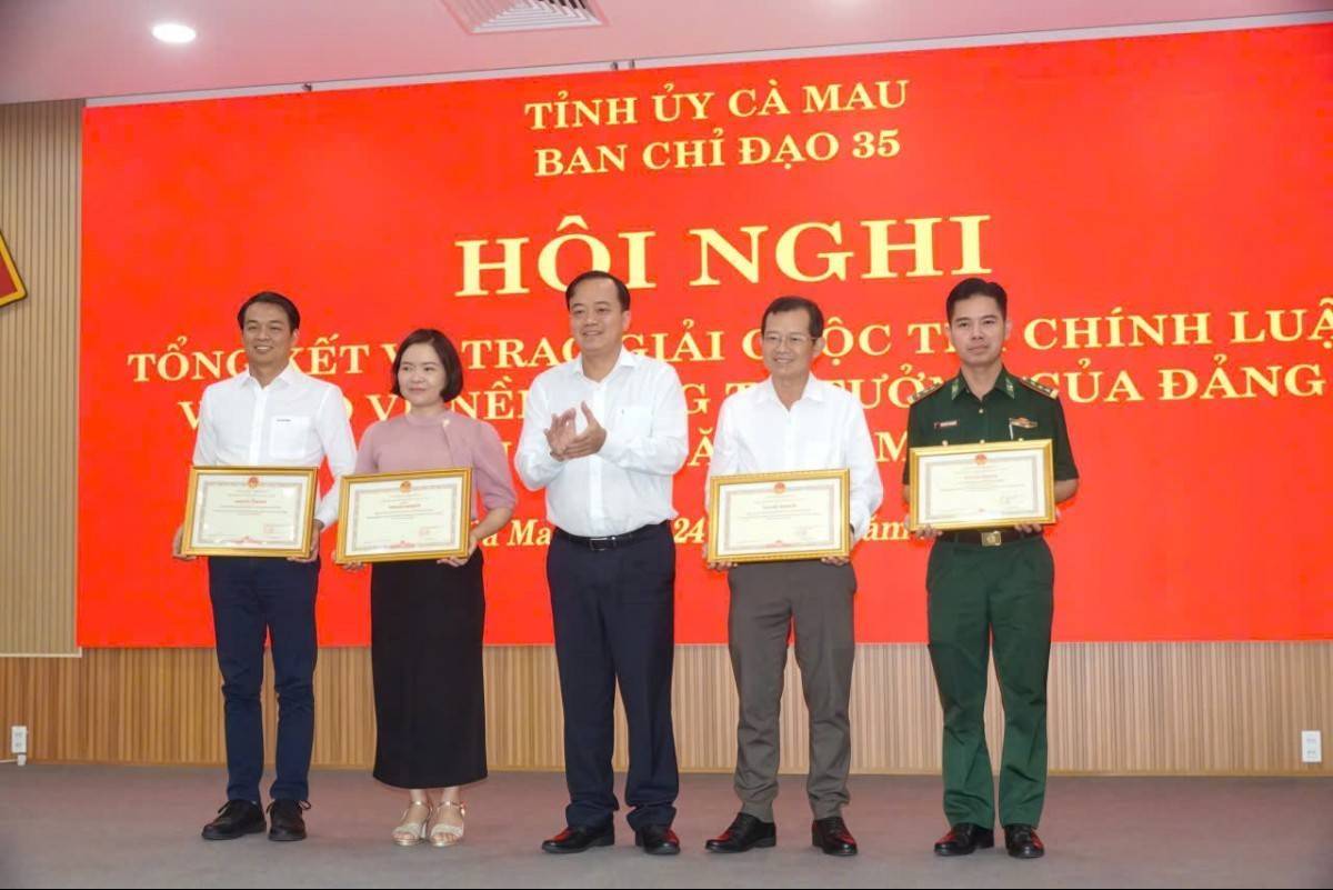 Cà Mau: Trao giải Cuộc thi chính luận về bảo vệ nền tảng tư tưởng của Đảng năm 2026