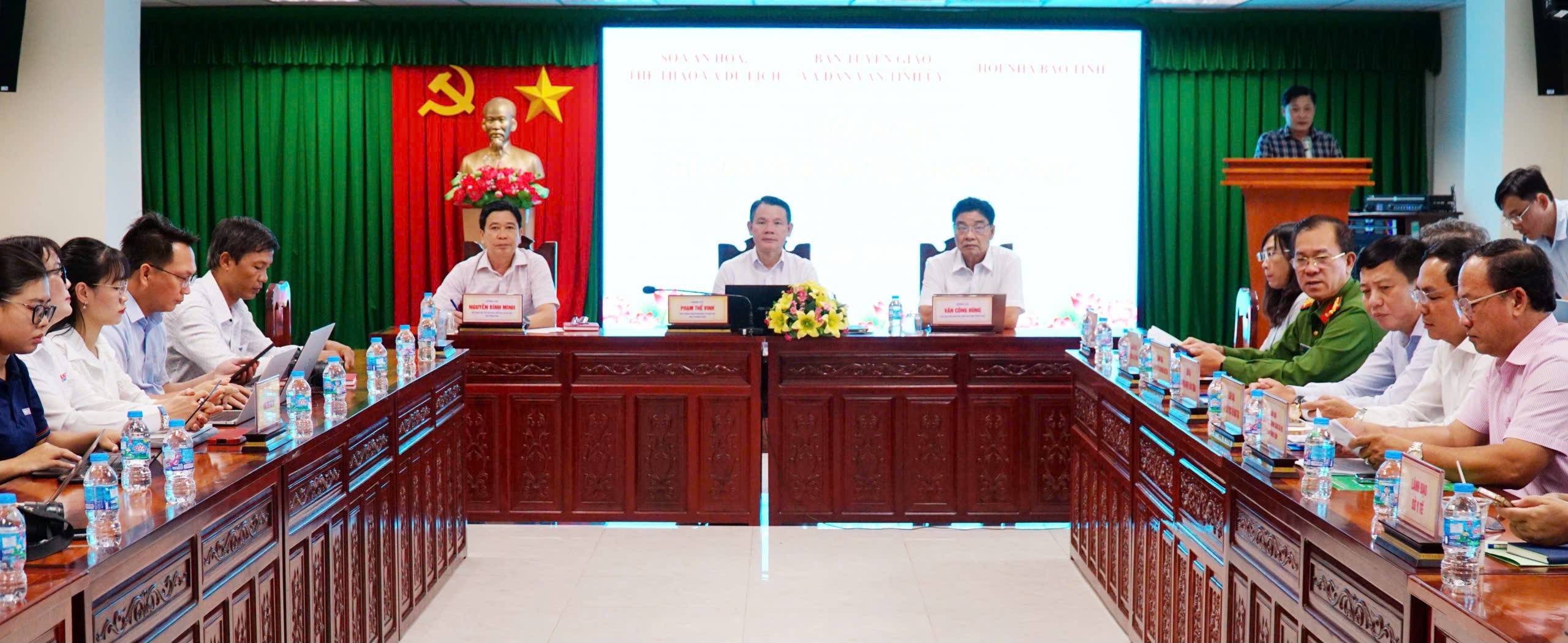 Đồng Tháp: Từ 48 nghị quyết đến yêu cầu không để “khoảng trống thông tin”