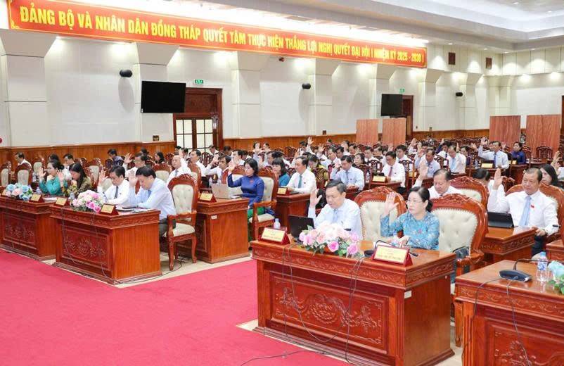 Đồng Tháp: Từ 48 nghị quyết đến yêu cầu không để “khoảng trống thông tin”