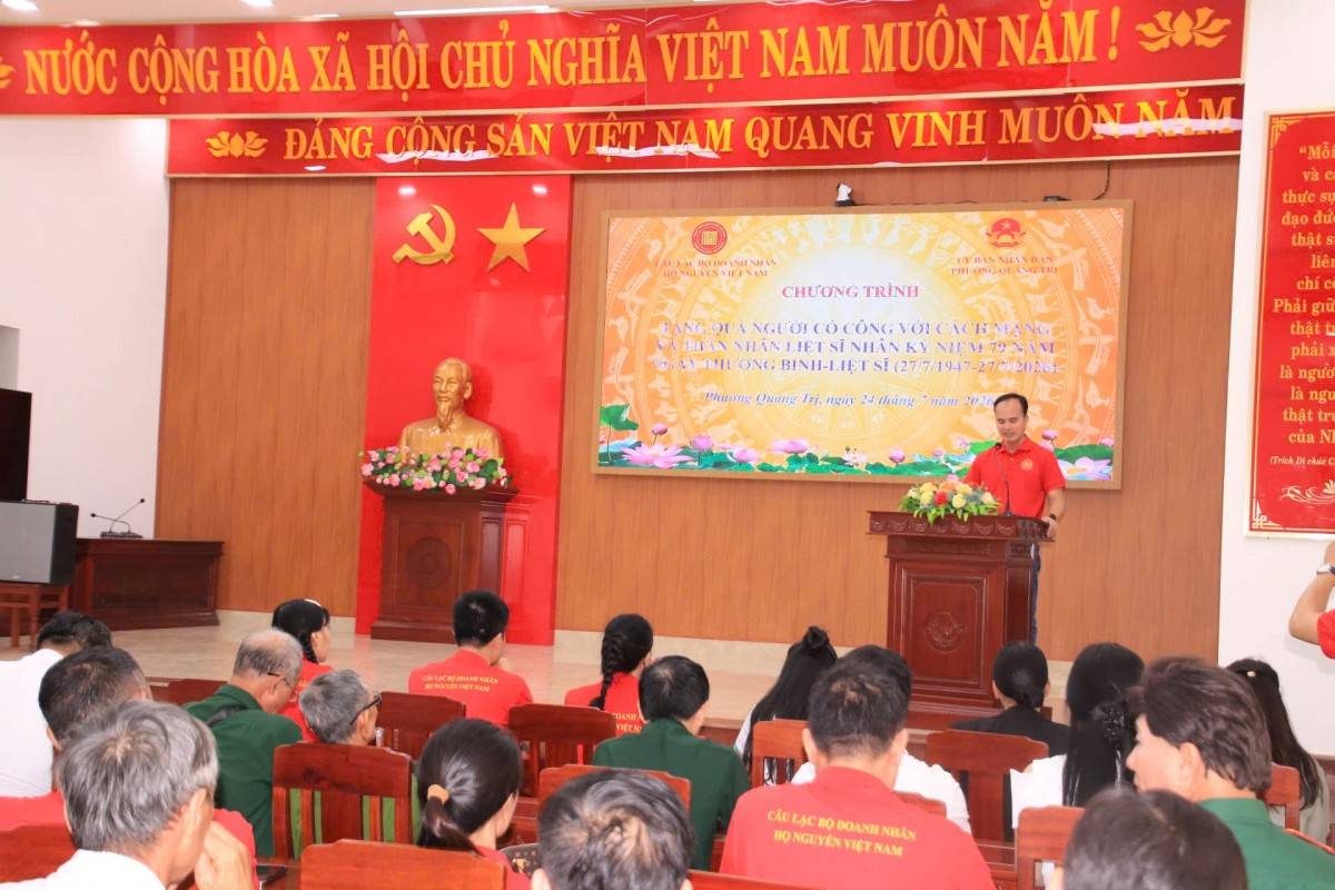 Ông Nguyễn Văn Huy chủ tịch CLB Doanh nhân họ Nguyễn Hải Dương xúc động phát biểu