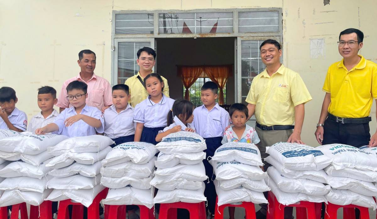 An Giang : Doanh nghiệp Xây dựng Cát Biển lan tỏa trách nhiệm với cộng đồng.