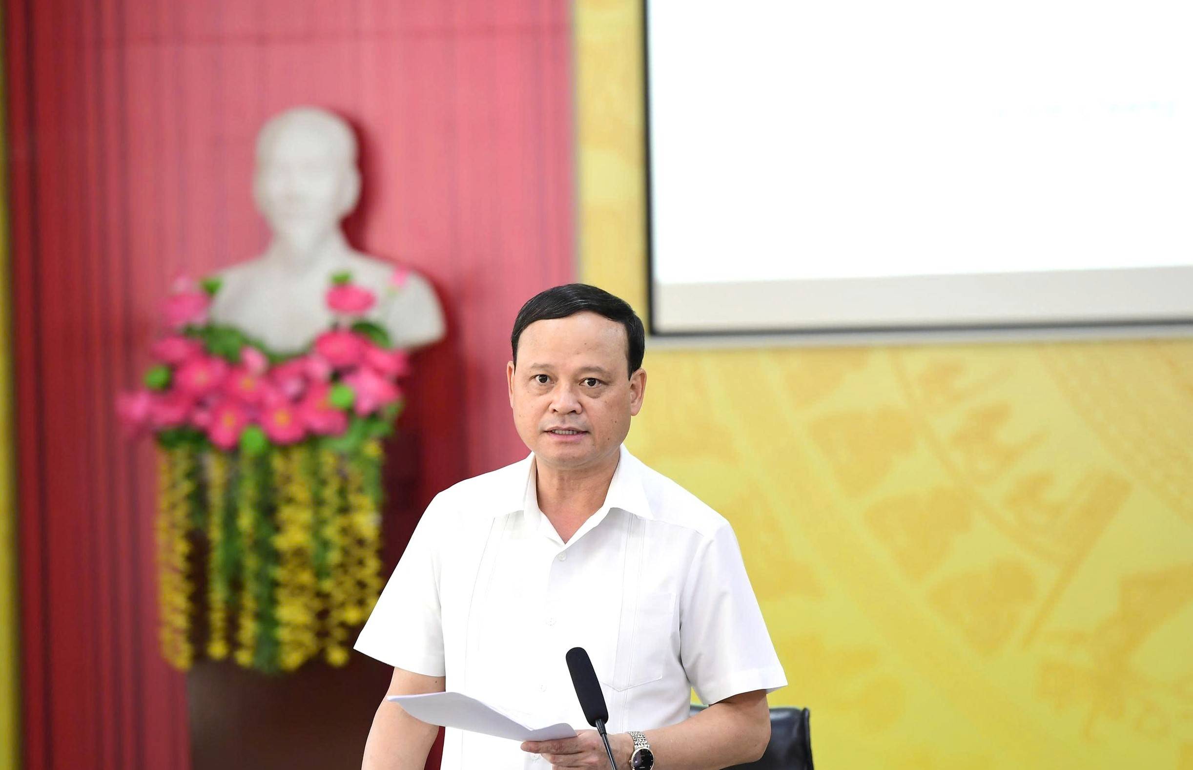 Phát biểu tại phiên họp Ban đại diện Hội đồng quản trị Ngân hàng Chính sách xã hội tỉnh, Phó Chủ tịch Thường trực UBND tỉnh Nguyễn Mạnh Tuấn 